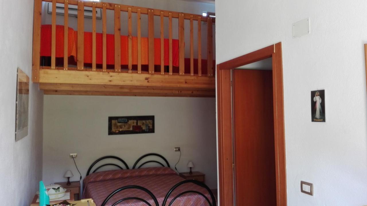 Il Girasole Alloggio فلومينيماجيوري المظهر الخارجي الصورة